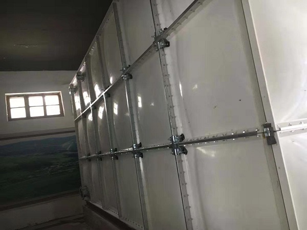 銀川玻璃鋼水箱